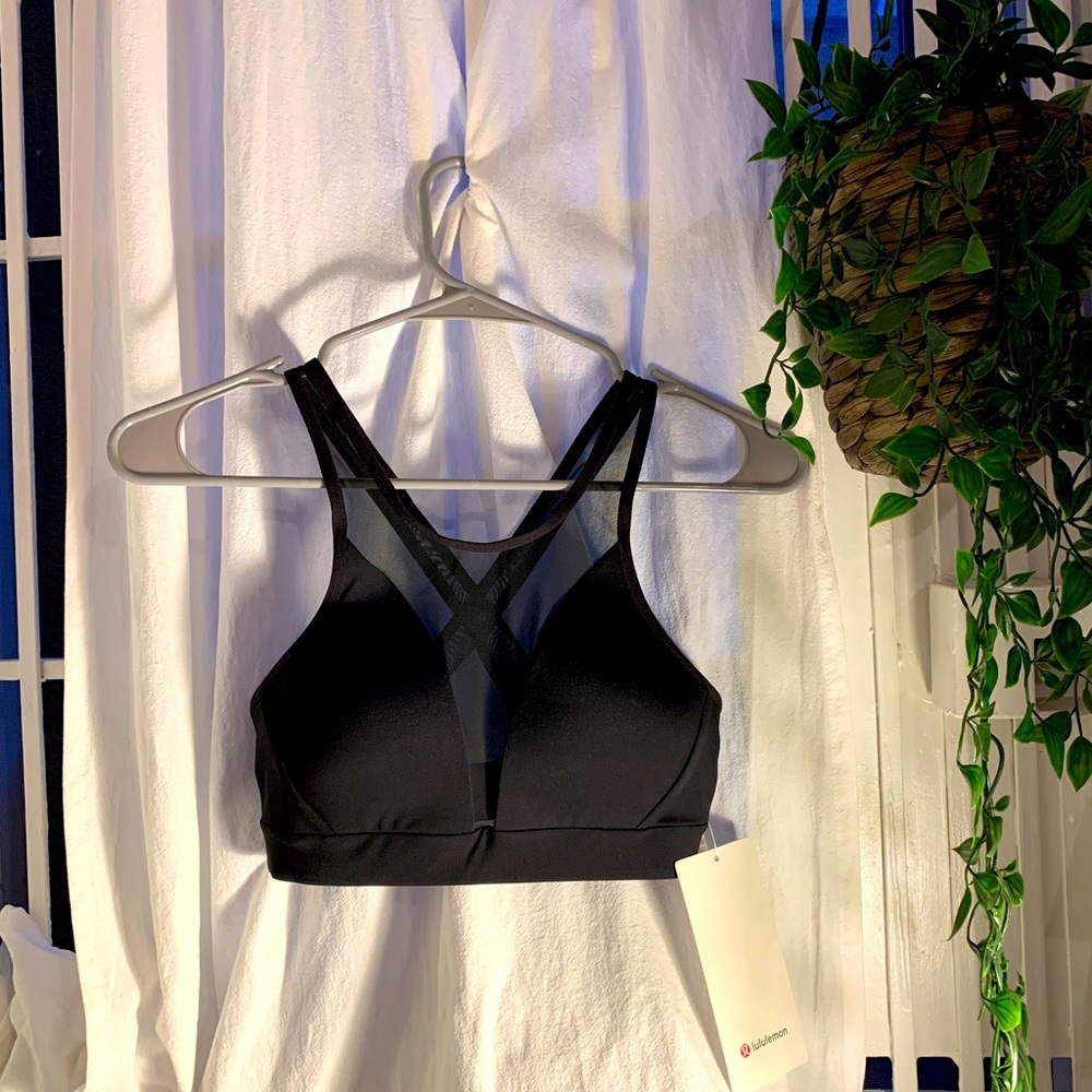 Brand new Lululemon sports bra
